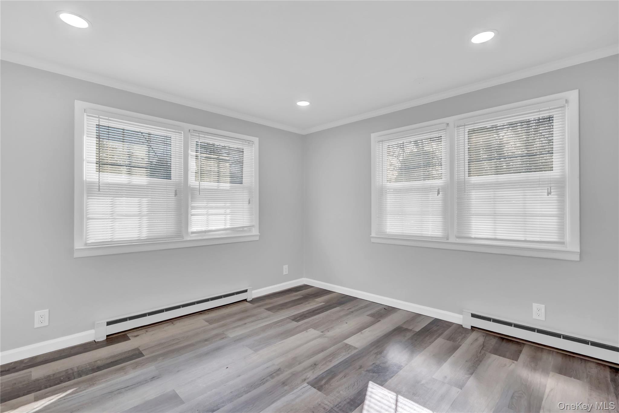 81 Oakside Road Smithtown, NY 11787 - Photo 13 of 21