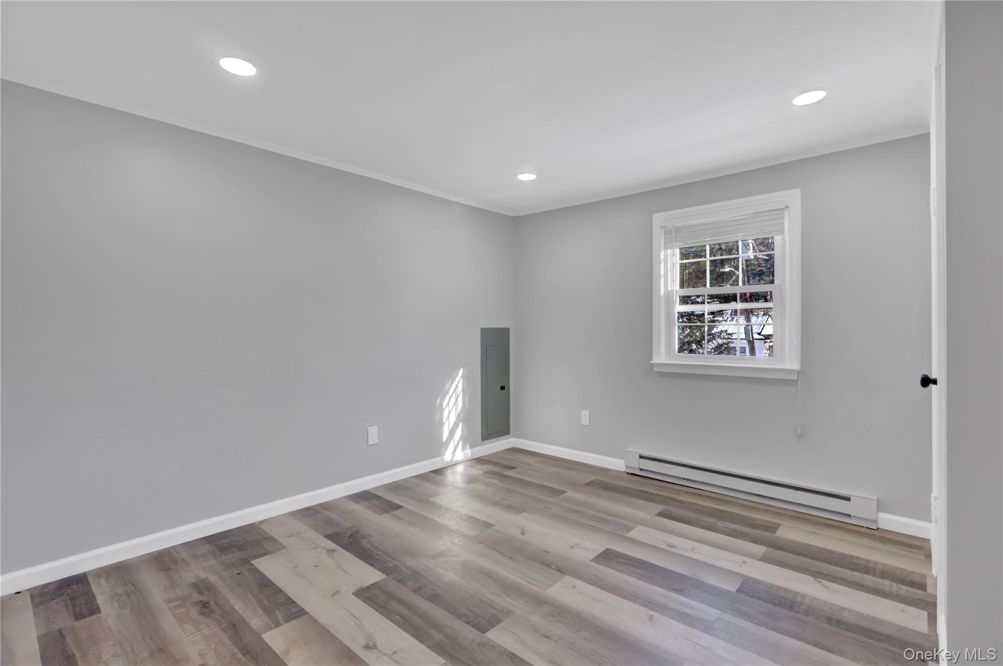 81 Oakside Road Smithtown, NY 11787 - Photo 14 of 21