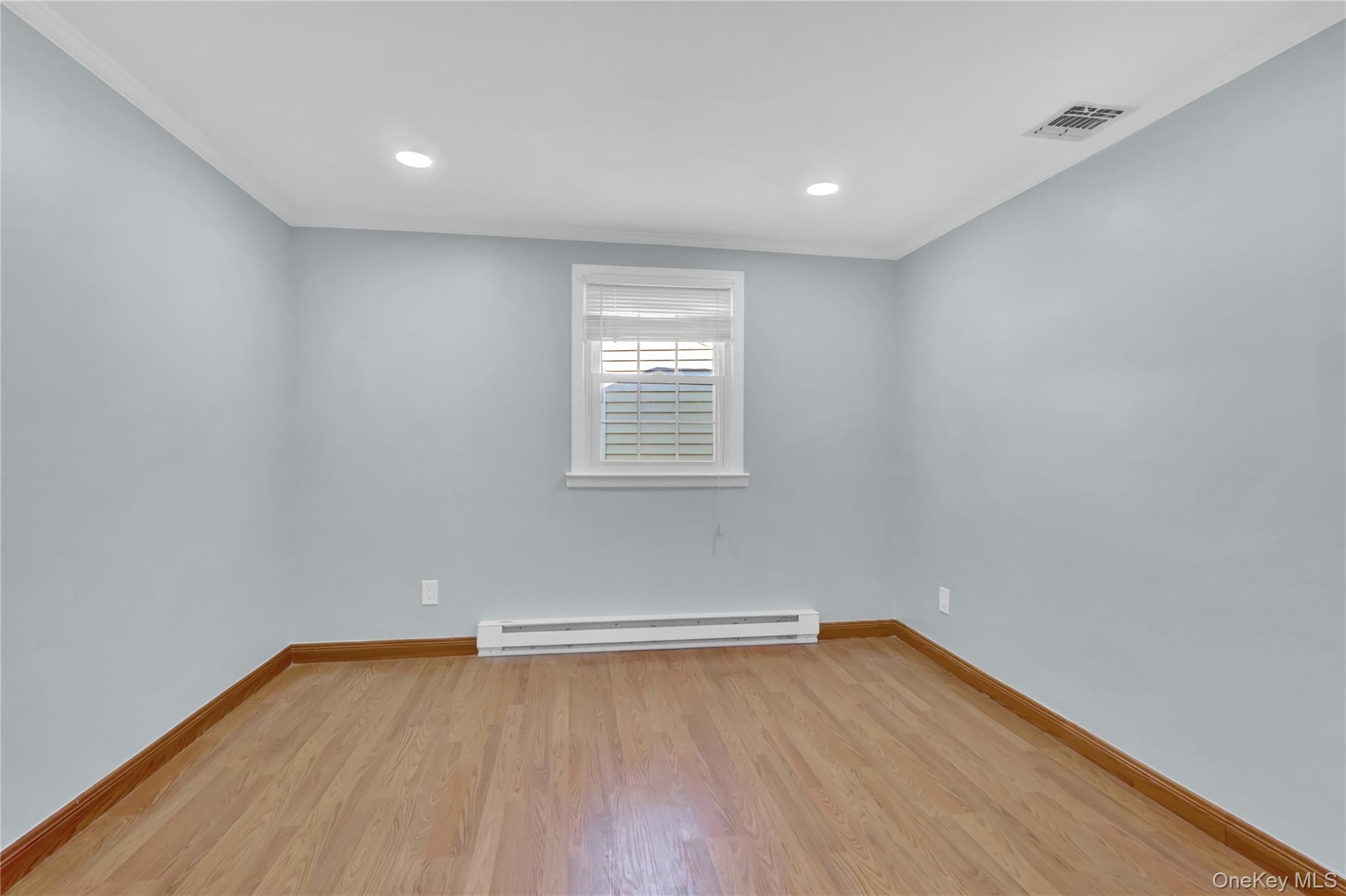 81 Oakside Road Smithtown, NY 11787 - Photo 18 of 21