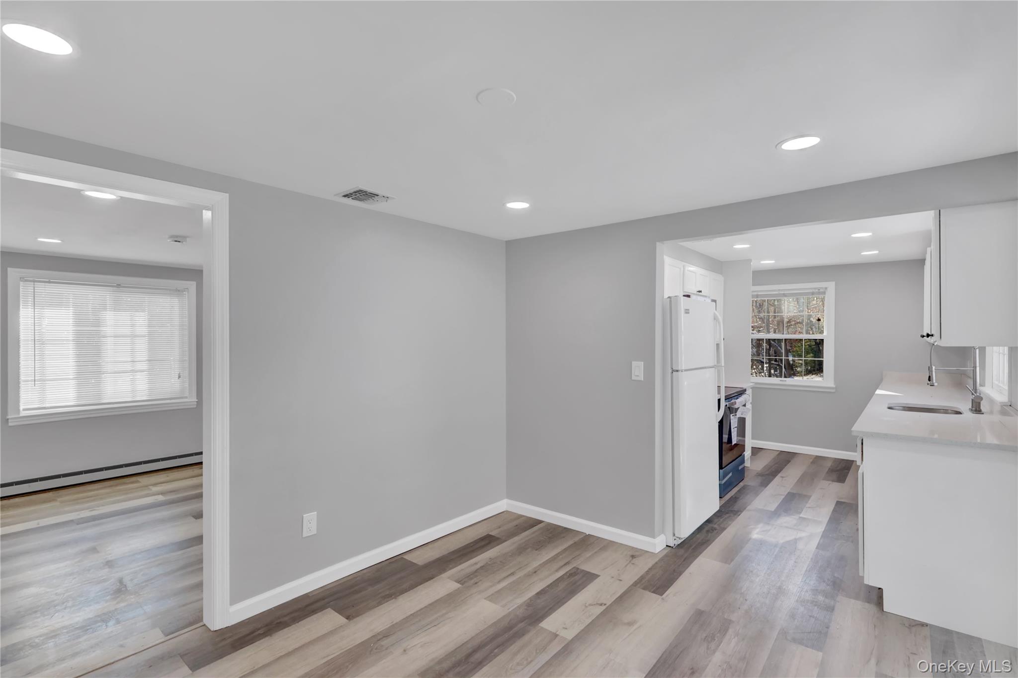 81 Oakside Road Smithtown, NY 11787 - Photo 7 of 21