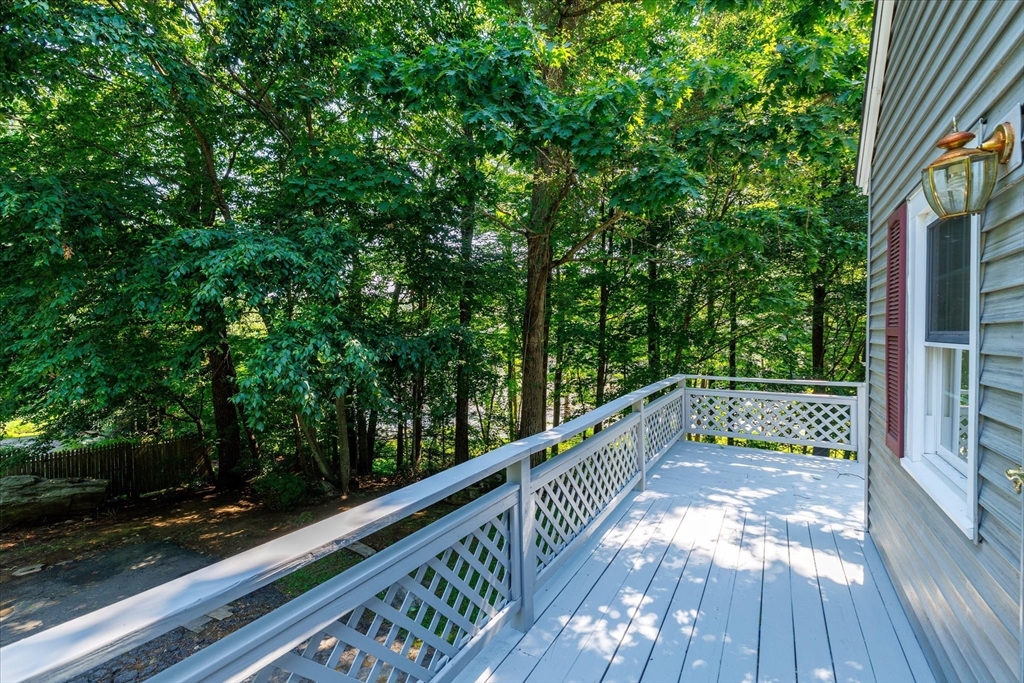 37 Breakneck Road Sturbridge, MA 01566 - Photo 28 of 41