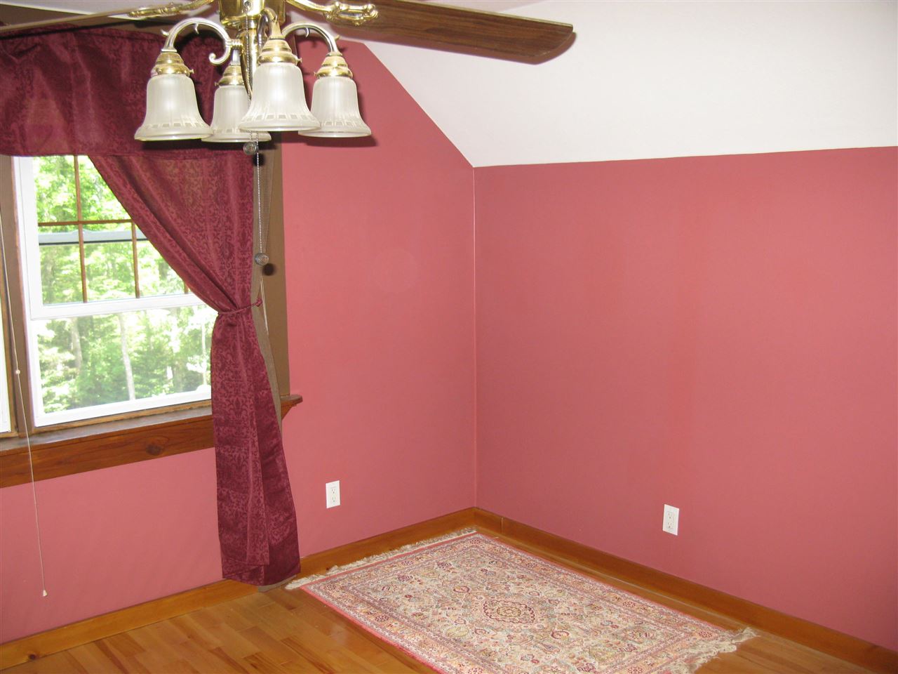 9 Lorraine Road Milan, NH 03588 - Photo 12 of 32 Gallery Image 12
