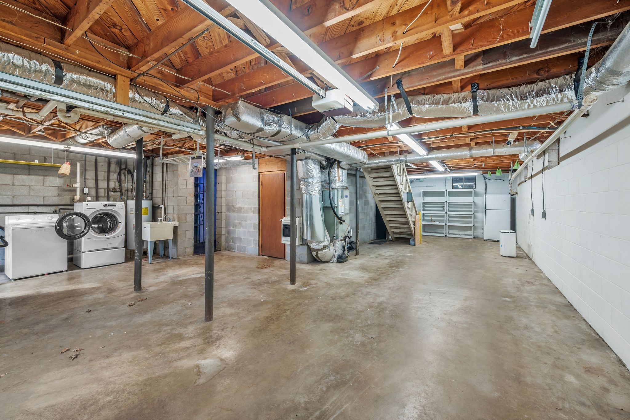 435 Dry Creek Road Goodlettsville, TN 37072 - Photo 14 of 34 a view of empty room with wooden ceiling