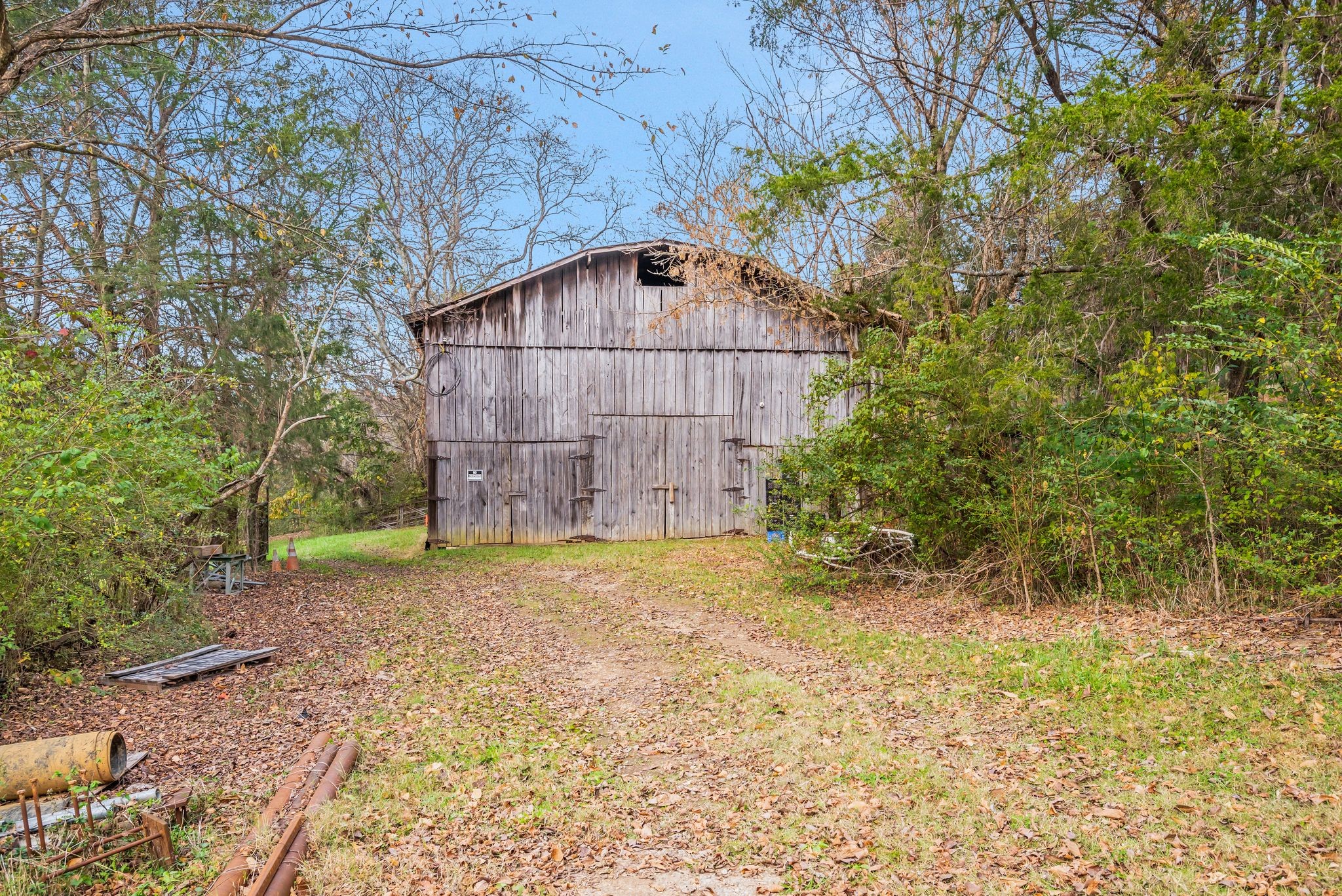 435 Dry Creek Road Goodlettsville, TN 37072 - Photo 22 of 34 a backyard of a house