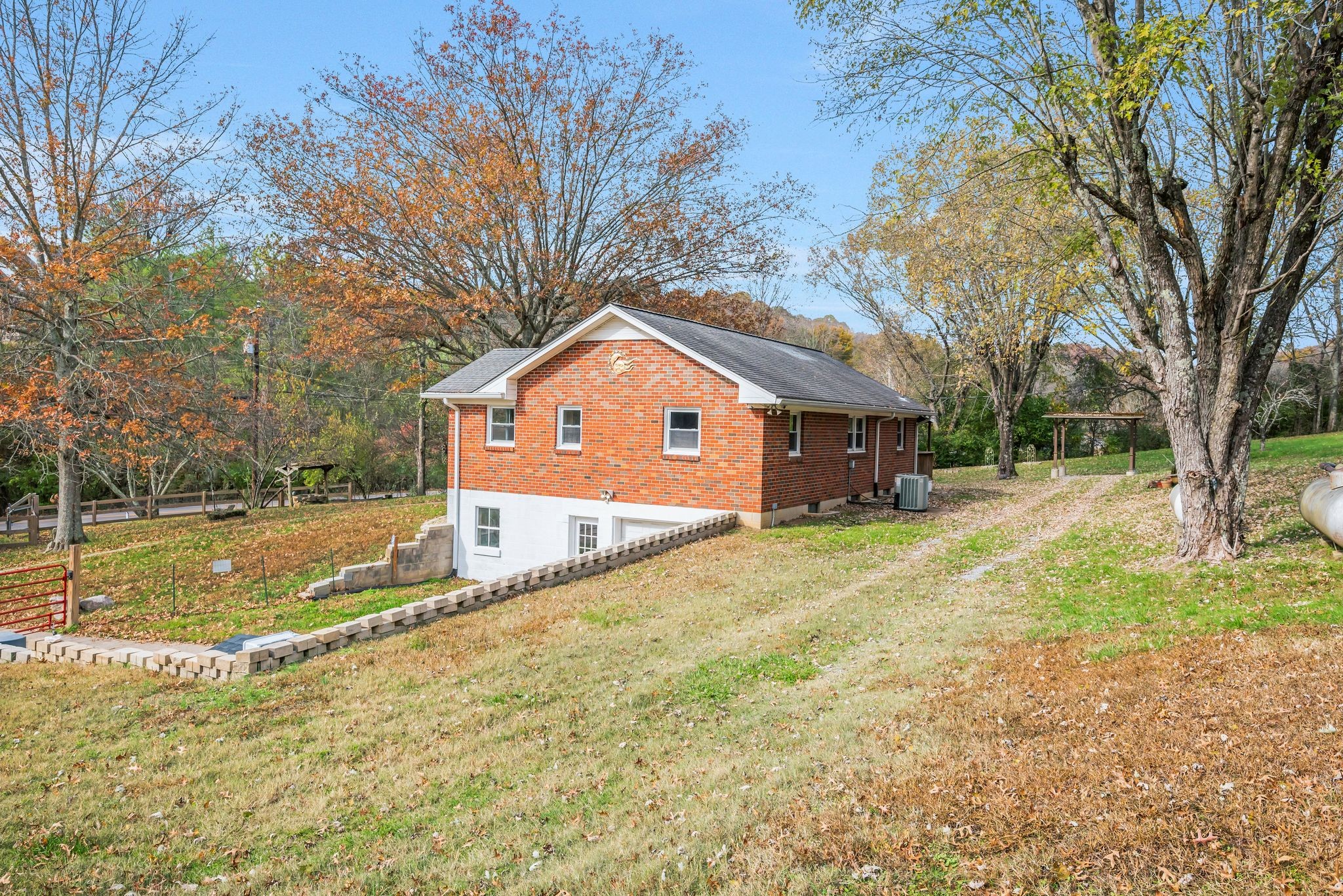 435 Dry Creek Road Goodlettsville, TN 37072 - Photo 24 of 34 a front view of a house with a yard