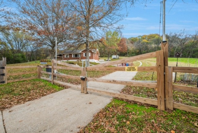 435 Dry Creek Road Goodlettsville, TN 37072 - Photo 25 of 34 a view of a fence in front of a house