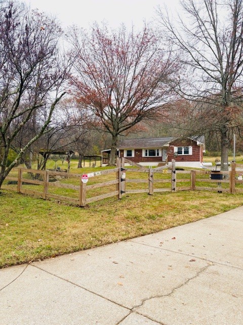435 Dry Creek Road Goodlettsville, TN 37072 - Photo 29 of 34 a view of a yard with swimming pool