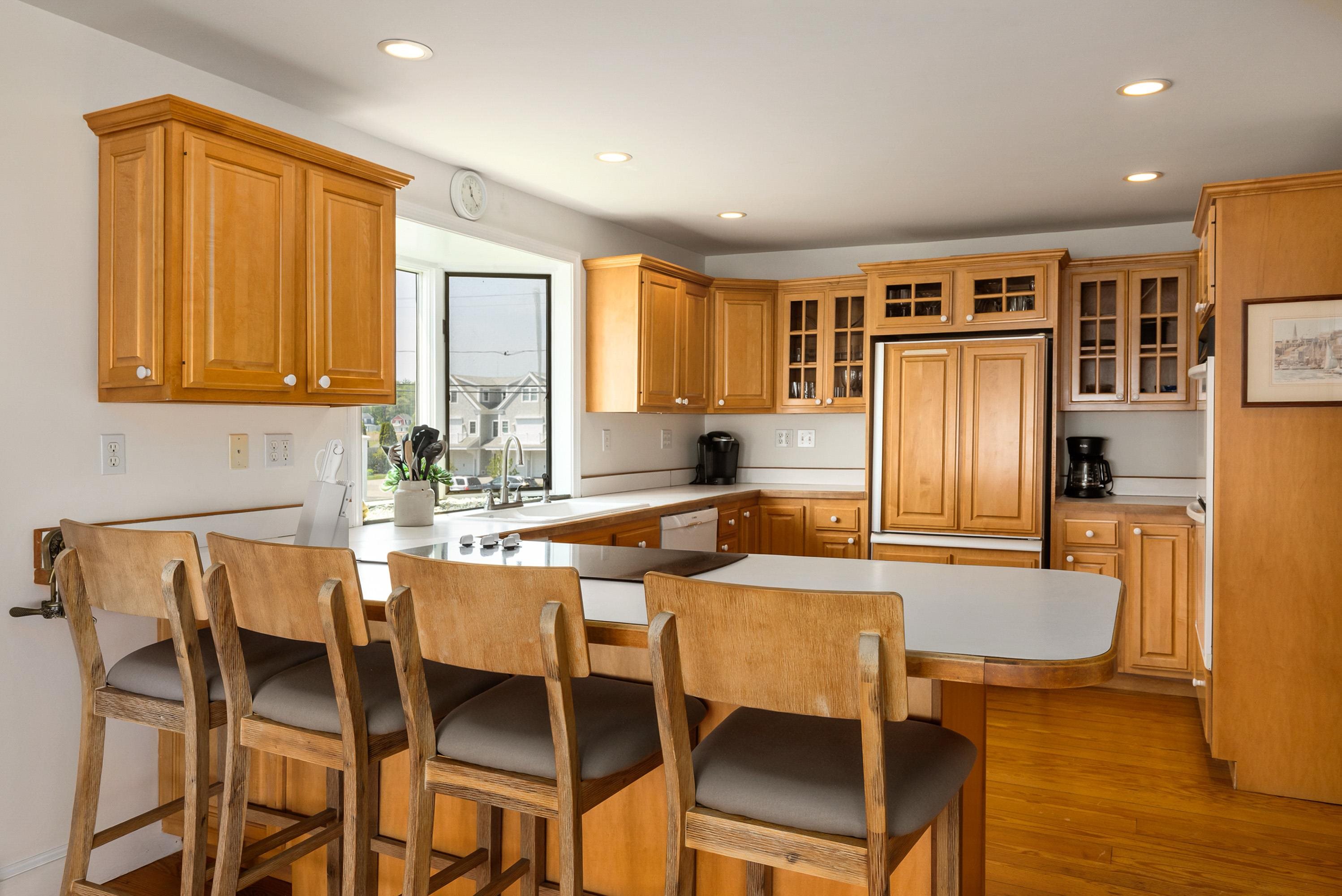 1304 Ocean Boulevard Rye, NH 03870 - Photo 11 of 40