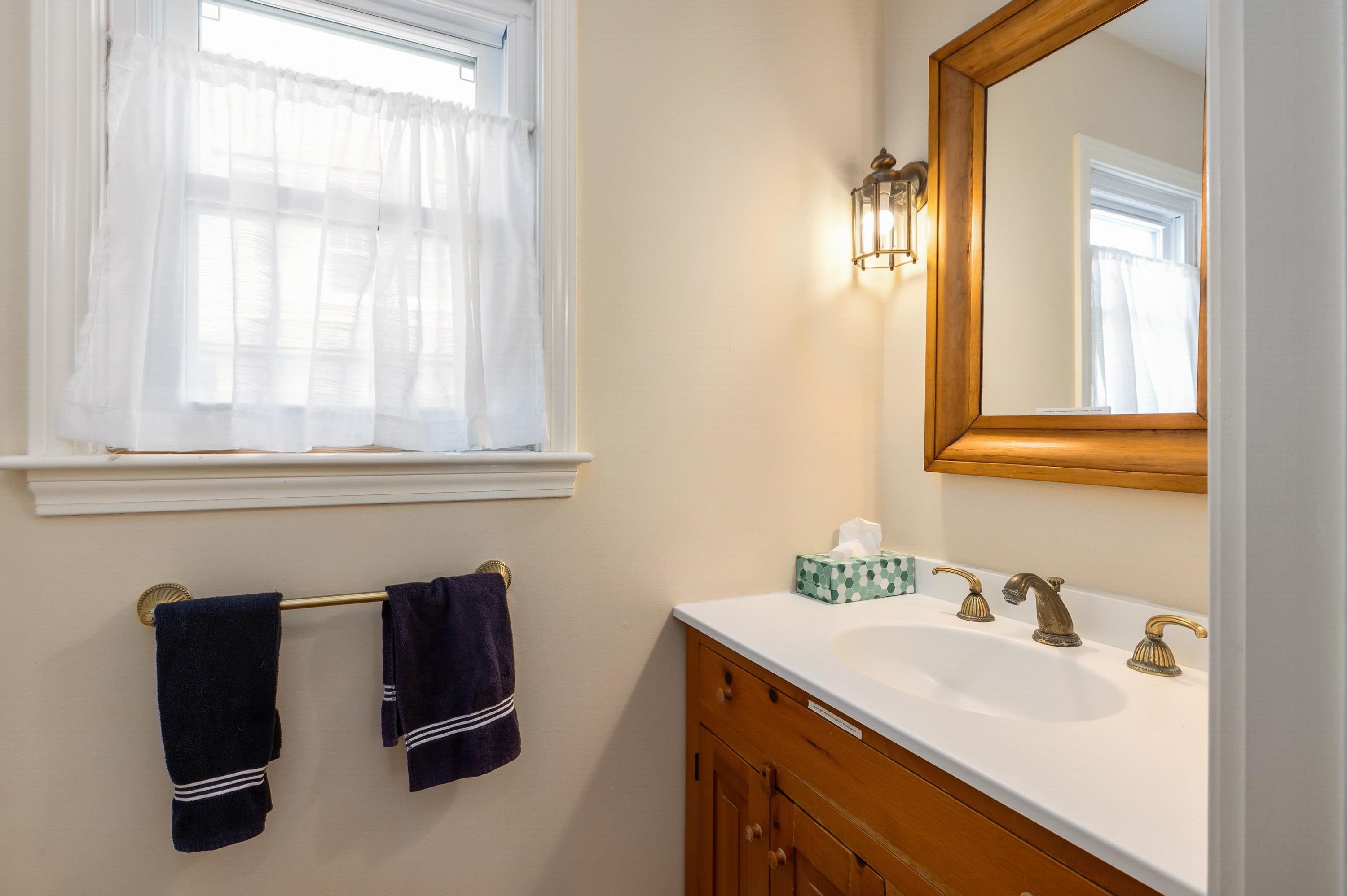 1304 Ocean Boulevard Rye, NH 03870 - Photo 18 of 40