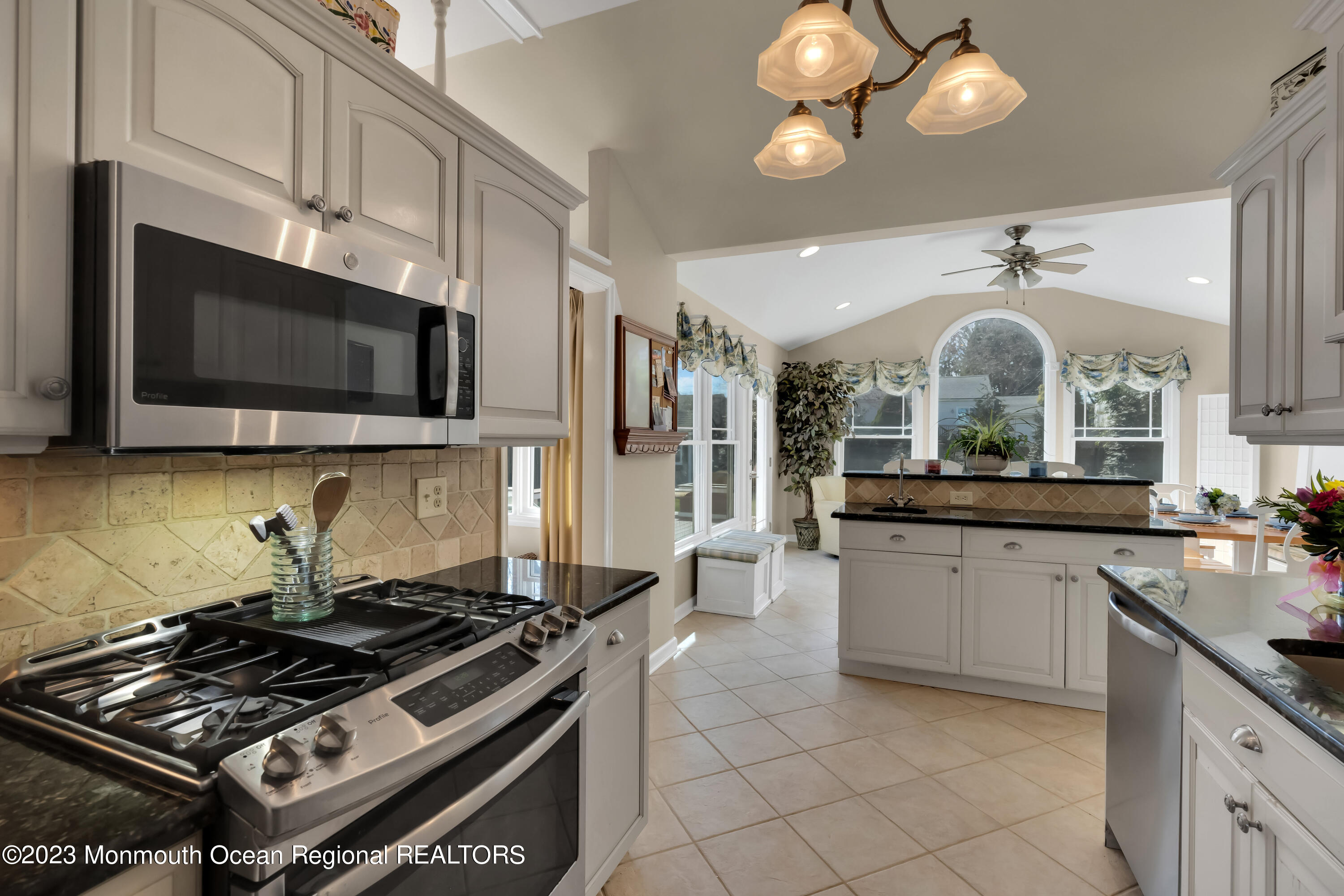 292 Edgemoor Road Belford, NJ 07718 - Photo 25 of 55 025_dsc03986