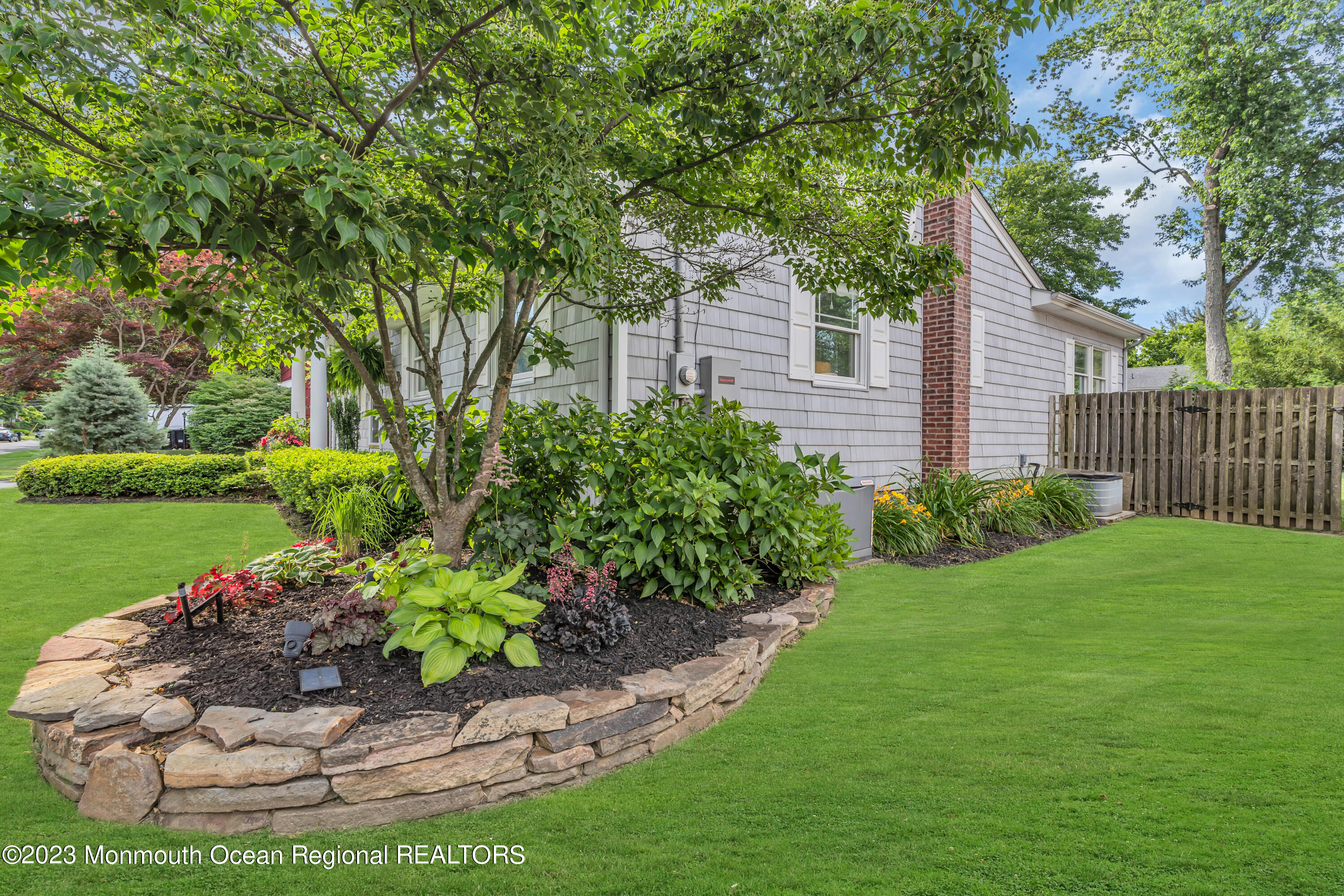 292 Edgemoor Road Belford, NJ 07718 - Photo 5 of 55 005_dsc02484-1