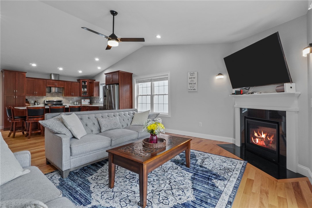 150 S Road East Greenwich, RI 02818 - Photo 11 of 50
