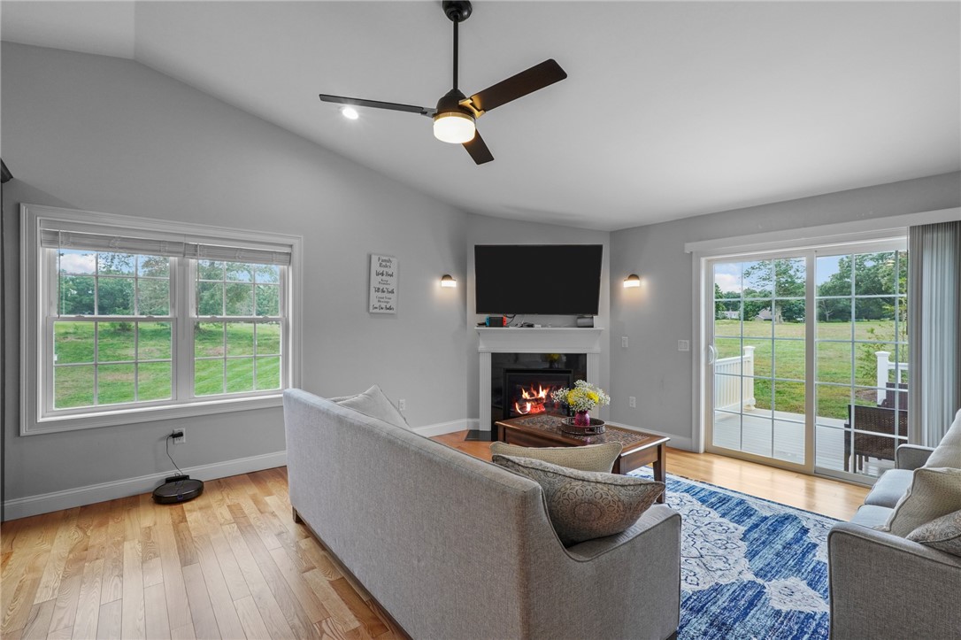 150 S Road East Greenwich, RI 02818 - Photo 13 of 50