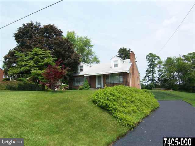 403 Chancellor Road York, PA 17403 - Photo 1 of 1