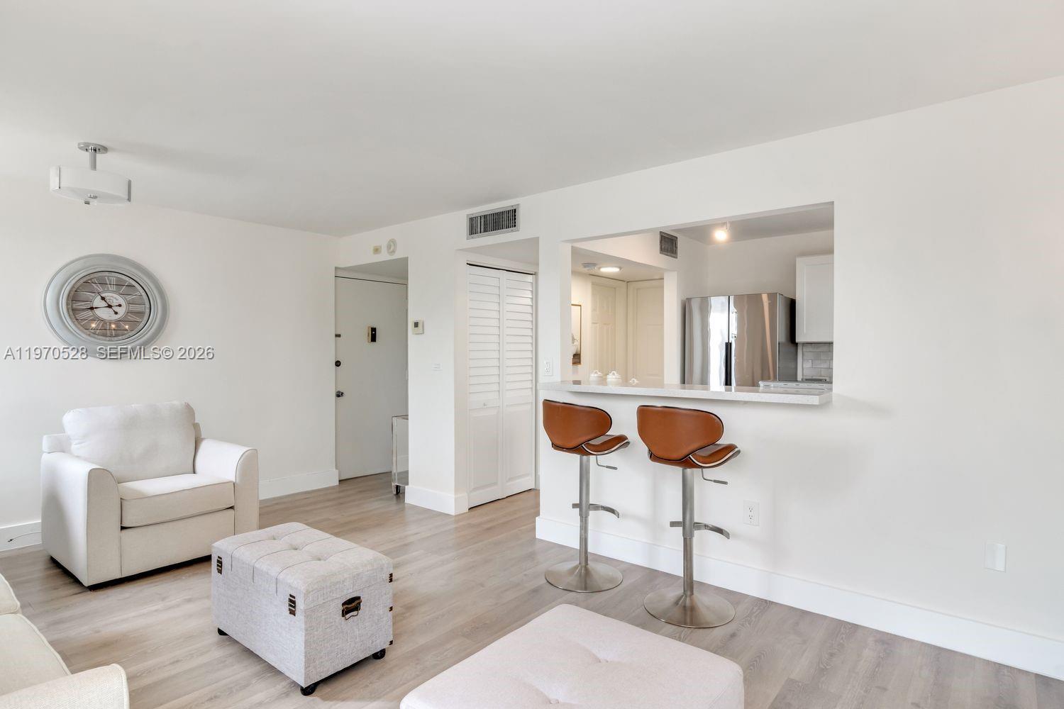 1250 Alton Road, Unit 3A Miami Beach, FL 33139 - Photo 4 of 10