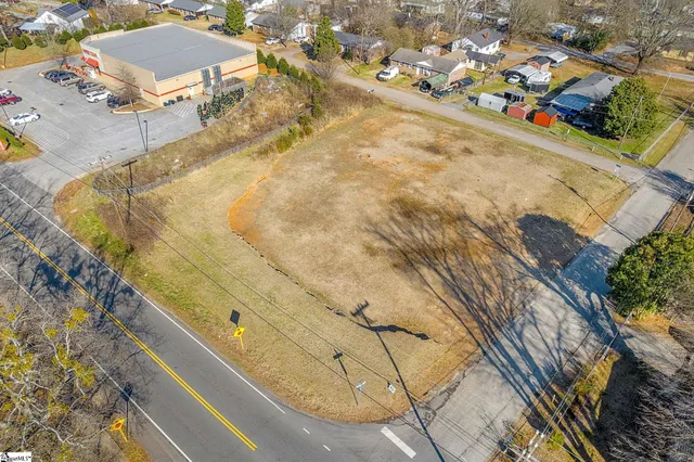 $218,500 | 410 Spring Street, Spartanburg, SC 29301