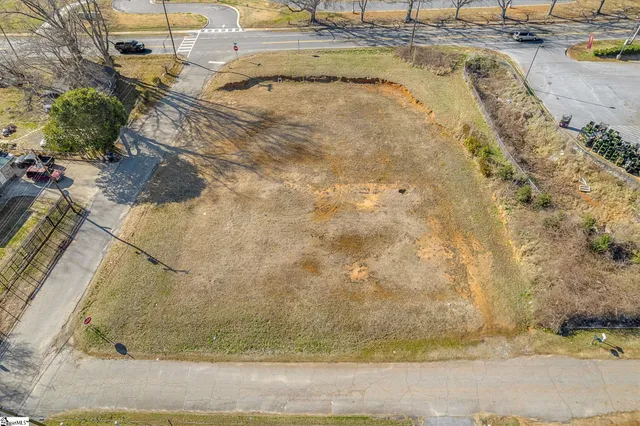 $218,500 | 410 Spring Street, Spartanburg, SC 29301