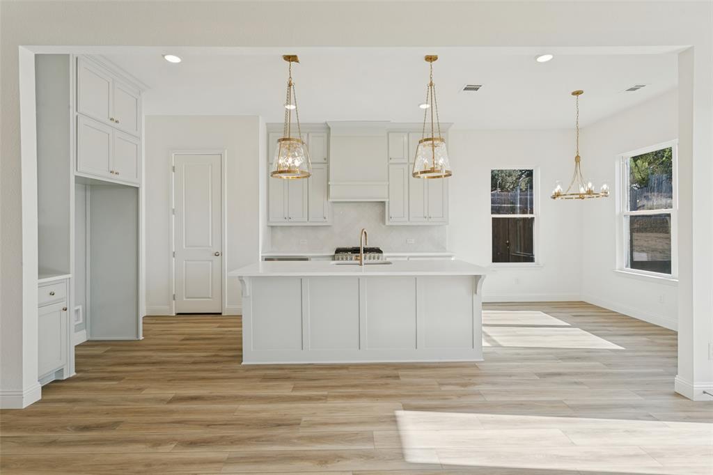 1004 Derby Road Willow Park, TX 76087 - Photo 8 of 26 Gallery Image 8