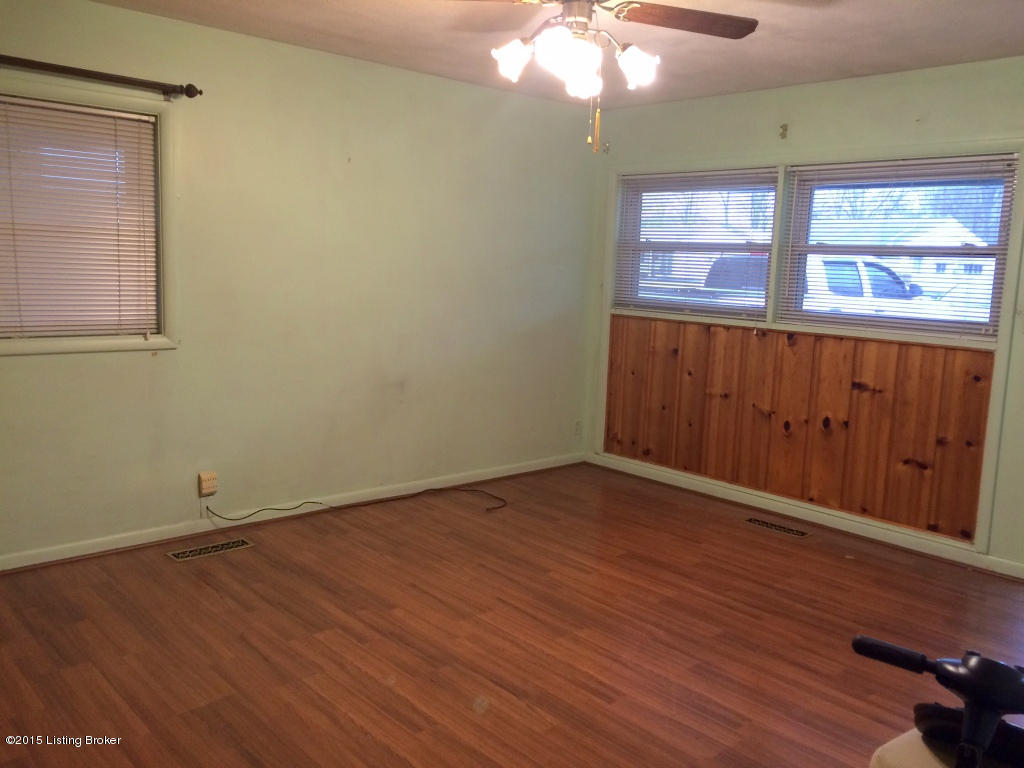 1845 Heaton Road Louisville, KY 40216 - Photo 2 of 16 2