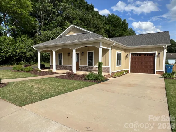 $295,000 | 162 Sandy Oak Drive, Forest City, NC 28043