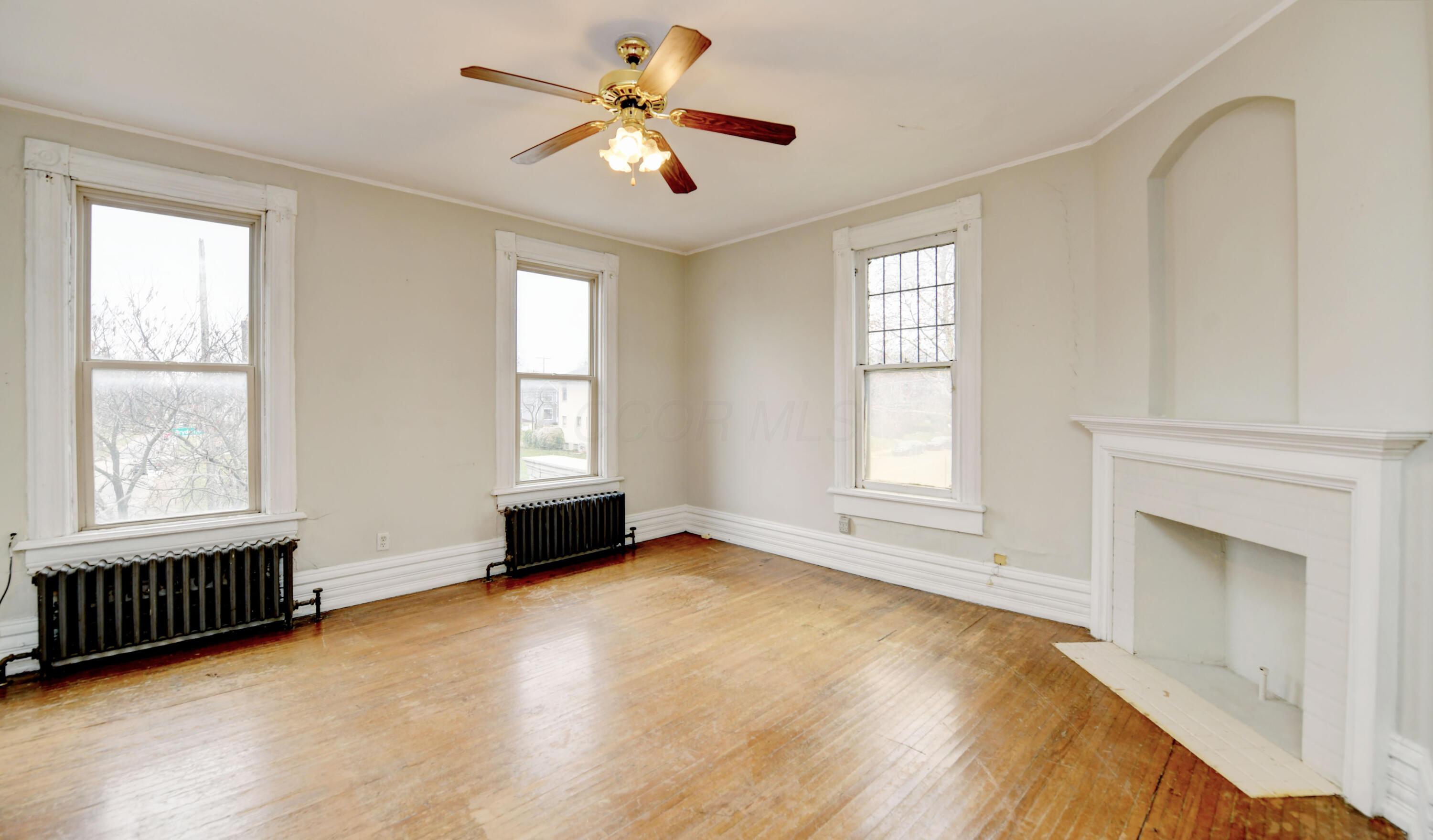1422 Bryden Road Columbus, OH 43205 - Photo 26 of 63 Second Floor Unit- Living Space