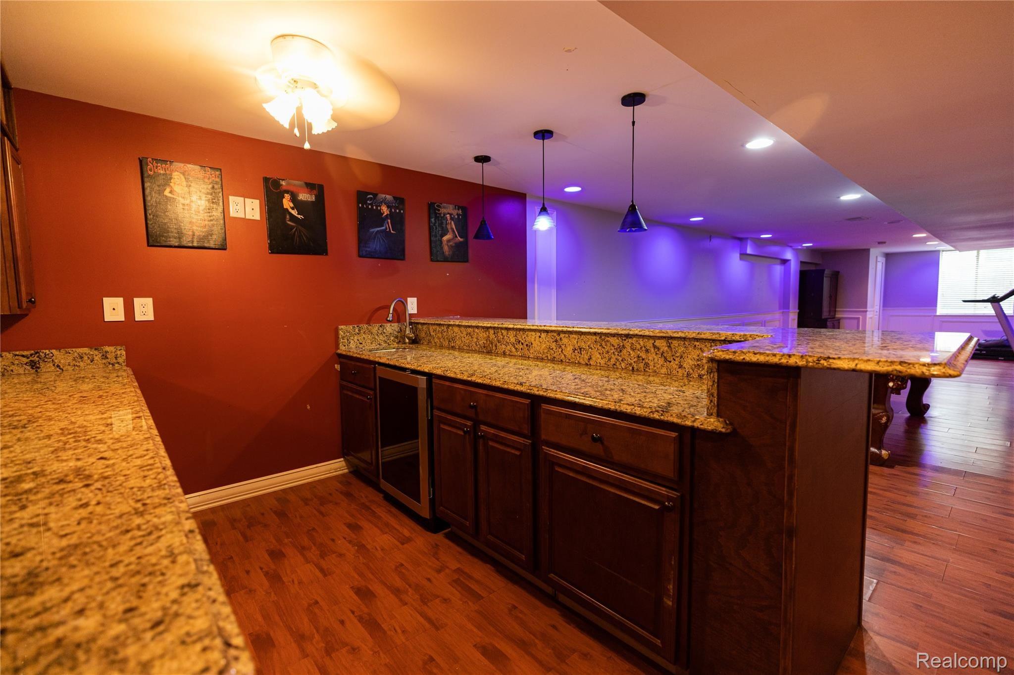 1603 Angela Road Walled Lake, MI 48390 - Photo 30 of 76 1603 Angela Dr-43.jpg