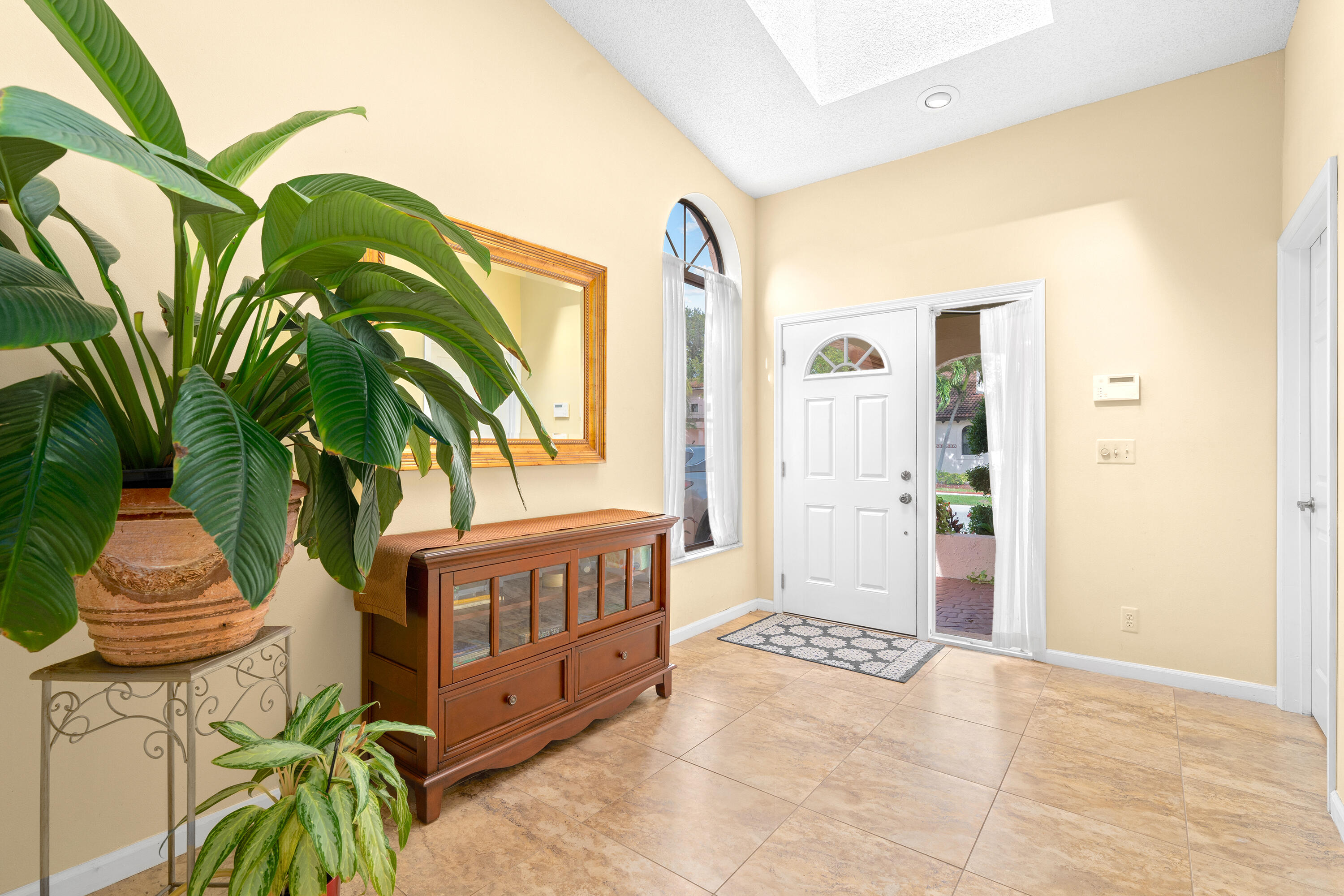 22824 Marbella Circle Boca Raton, FL 33433 - Photo 9 of 37 Mls-Res_3180