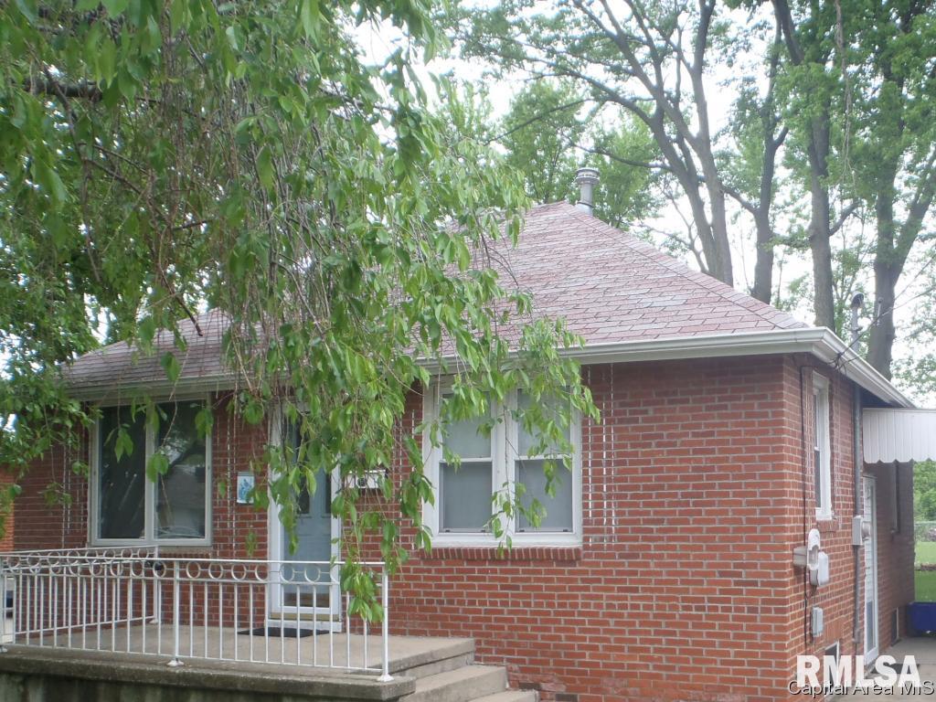 119 Aarup Street Springfield, IL 62703 - Photo 1 of 15