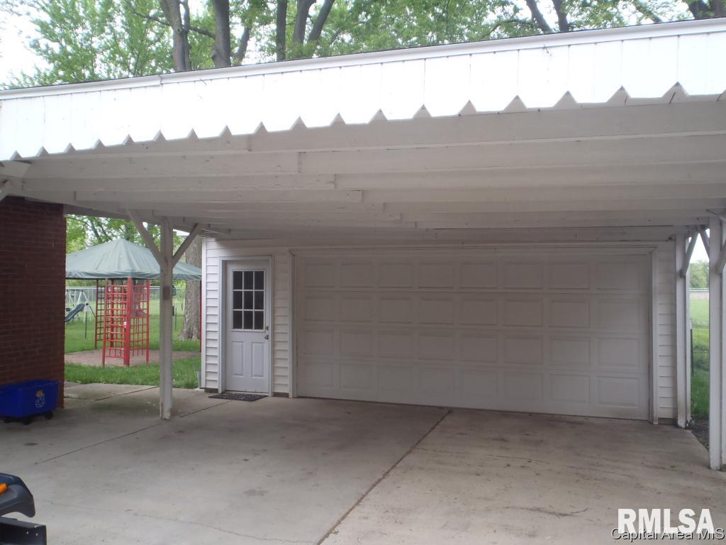 119 Aarup Street Springfield, IL 62703 - Photo 3 of 15