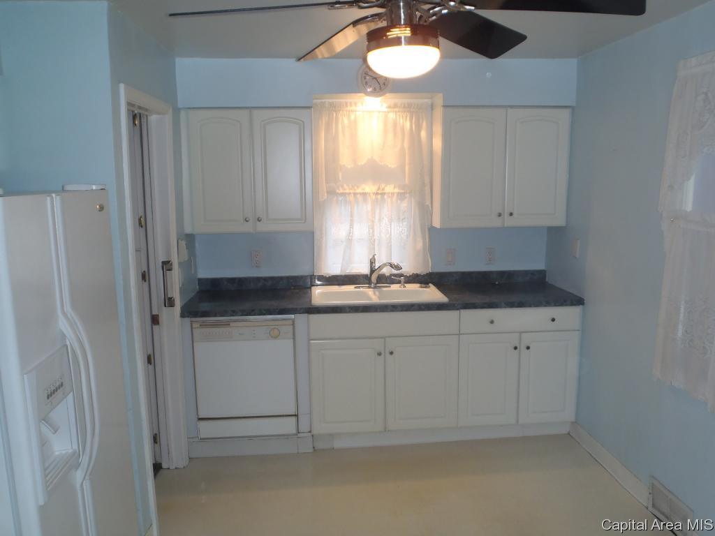 119 Aarup Street Springfield, IL 62703 - Photo 9 of 15