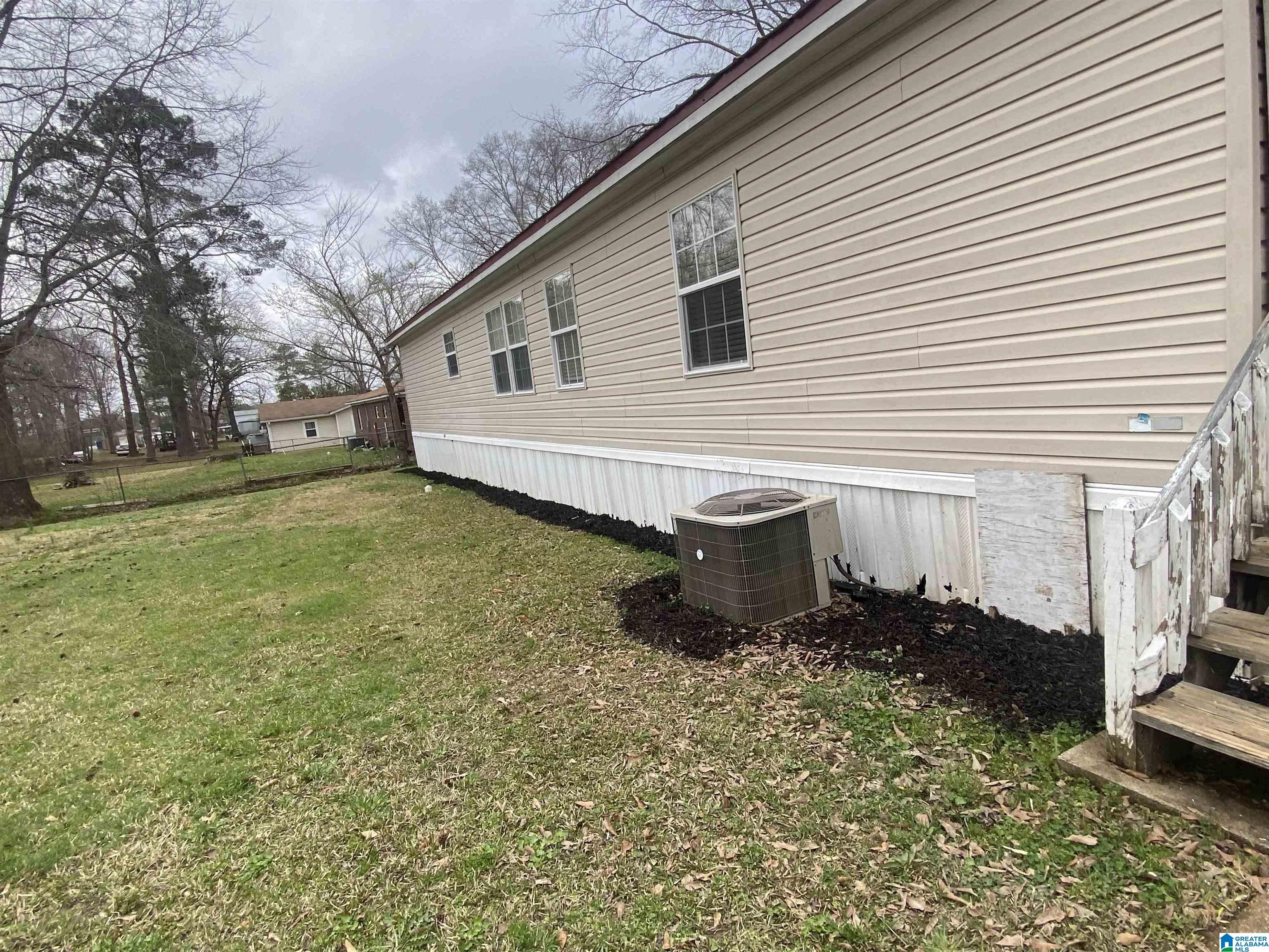105 Earley Street Sumiton, AL 35148 - Photo 4 of 16