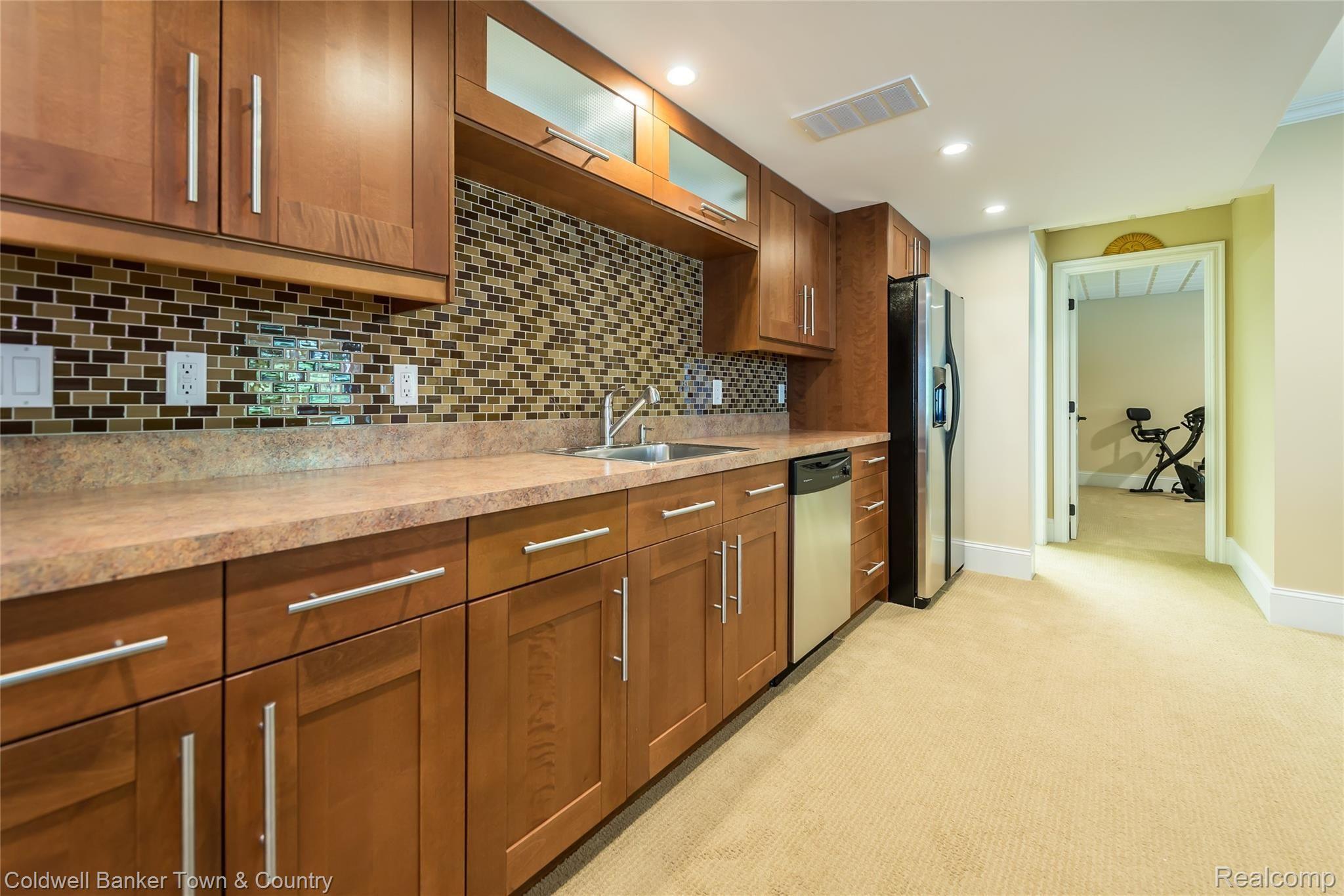 3095 Hunter Road Brighton, MI 48114 - Photo 84 of 92 DSC_2470.jpg
