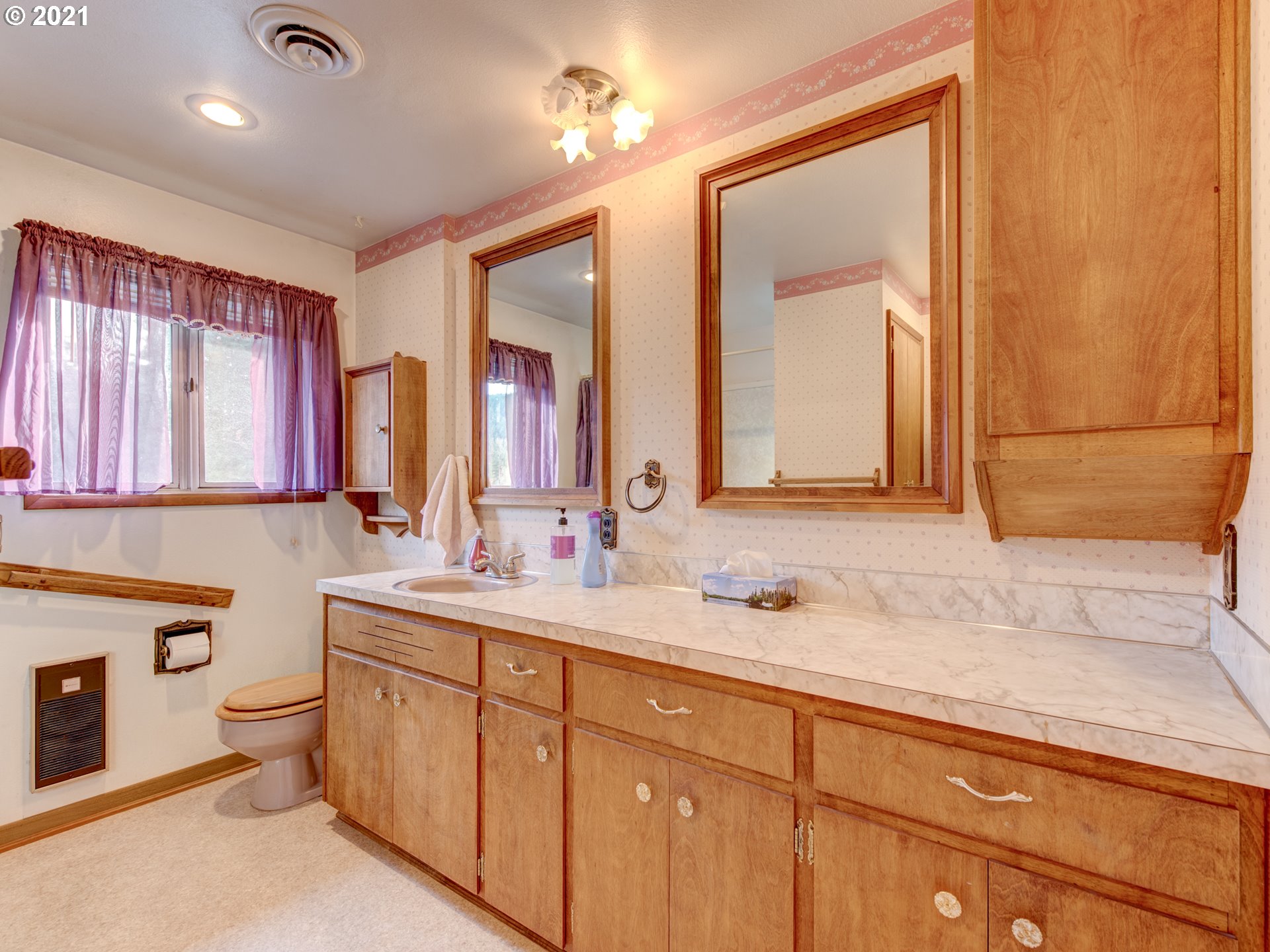 7415 Thurston Road Springfield, OR 97478 - Photo 14 of 29 Gallery Image 14