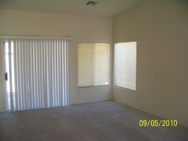 10420 West Granada Road Avondale, AZ 85392 - Photo 3 of 10 Living room view 2