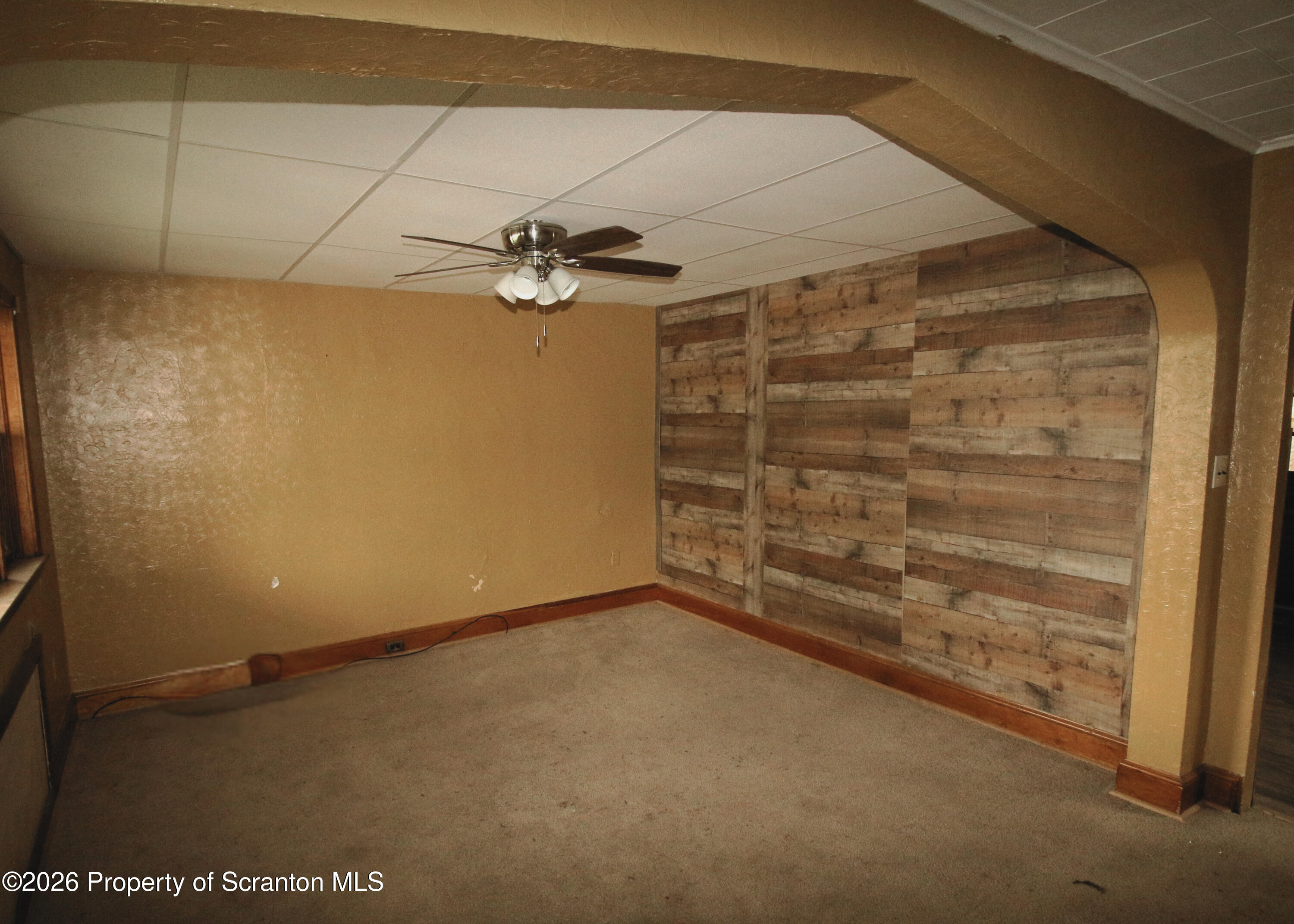 437 Phelps Street Scranton, PA 18509 - Photo 5 of 11 eb7b926d-3658-4af4-98ae-3f459072dd9a