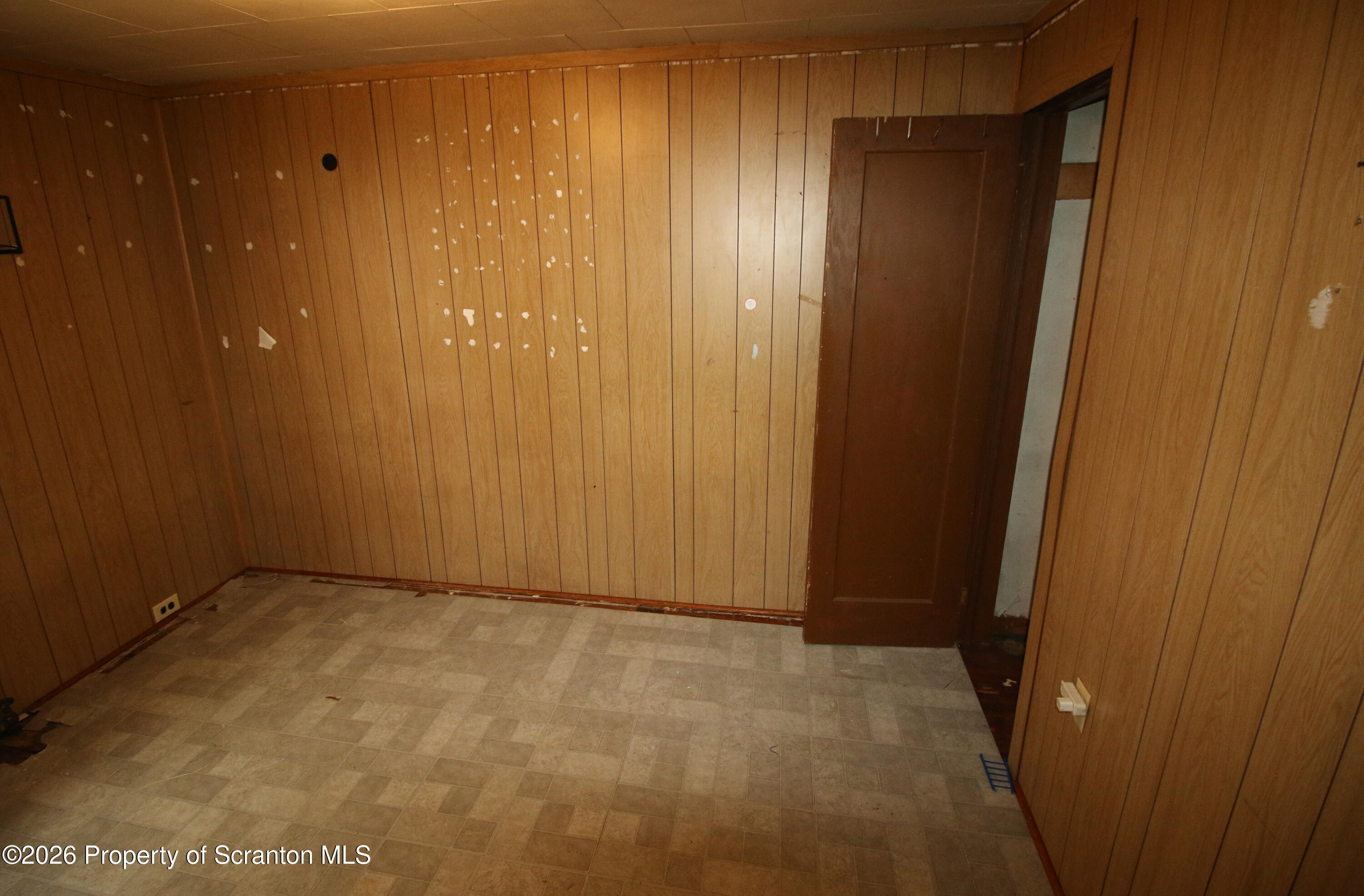 437 Phelps Street Scranton, PA 18509 - Photo 9 of 11 023602eb-6dc2-4b49-a7e8-3ec11ecbf88e