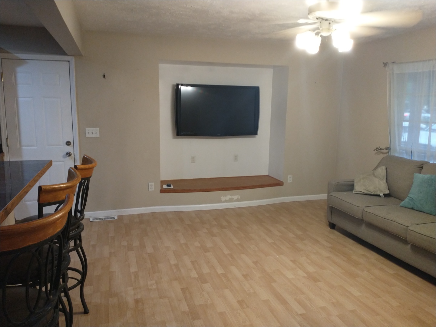 403 Cedar Street Delavan, IL 61734 - Photo 13 of 28 Gallery Image 13