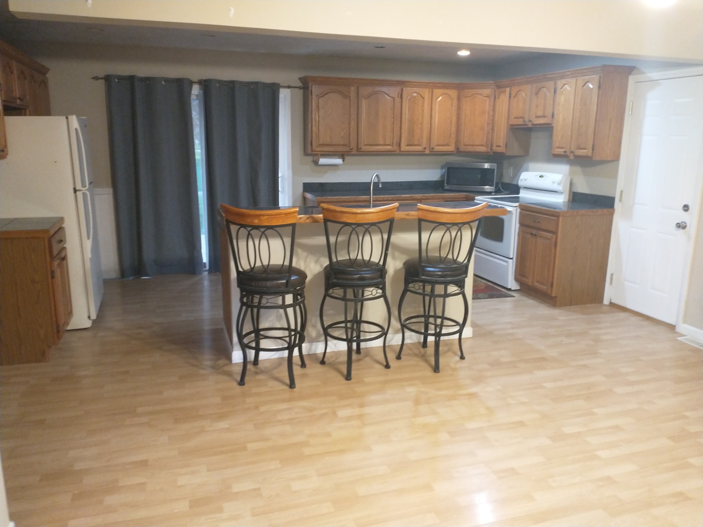403 Cedar Street Delavan, IL 61734 - Photo 2 of 28 Gallery Image 2