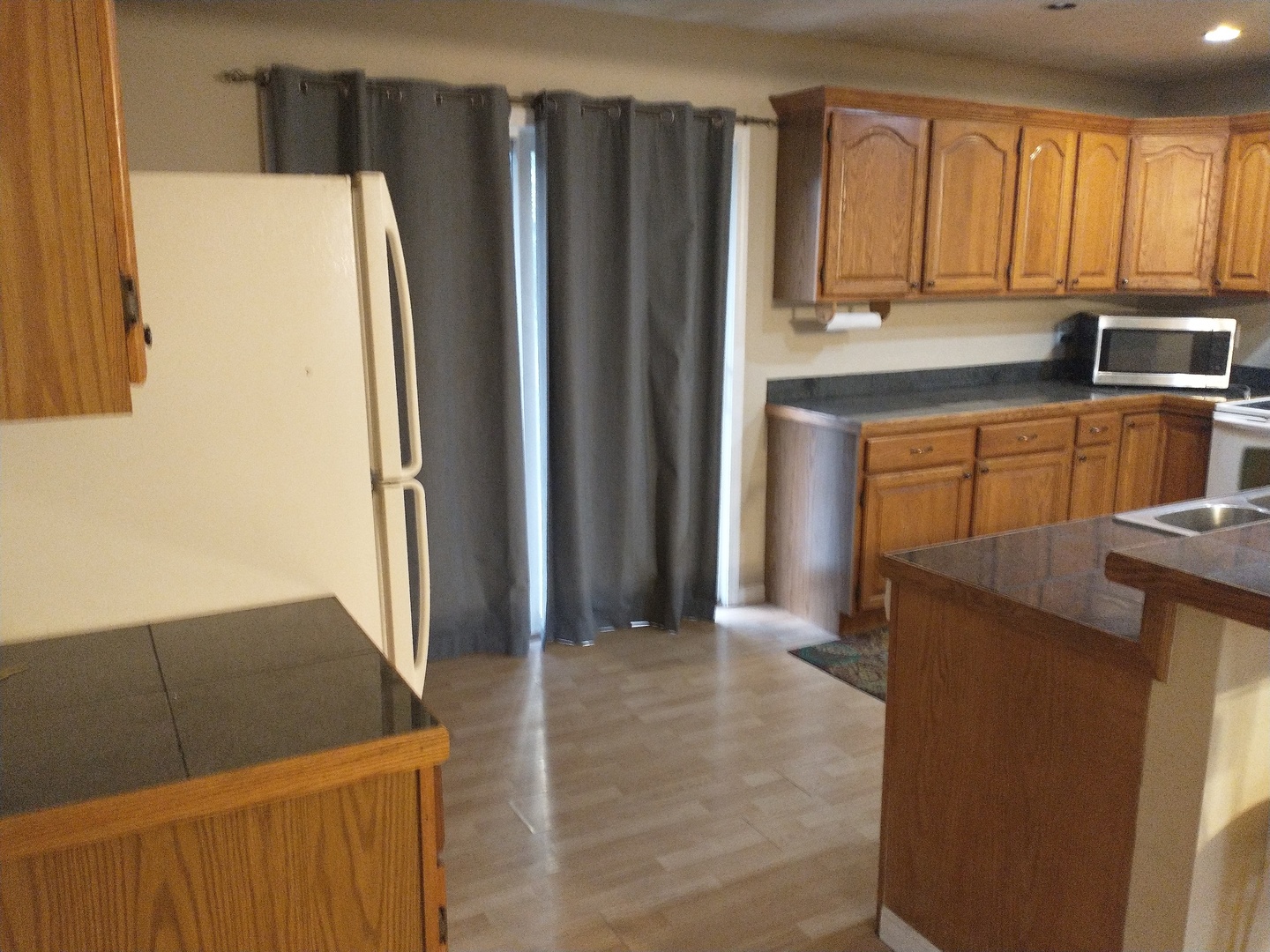403 Cedar Street Delavan, IL 61734 - Photo 10 of 28 Gallery Image 10
