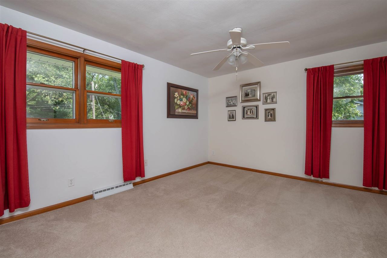 4960 Welsh Road Rockford, IL 61107 - Photo 23 of 39 a view of an empty room with a window