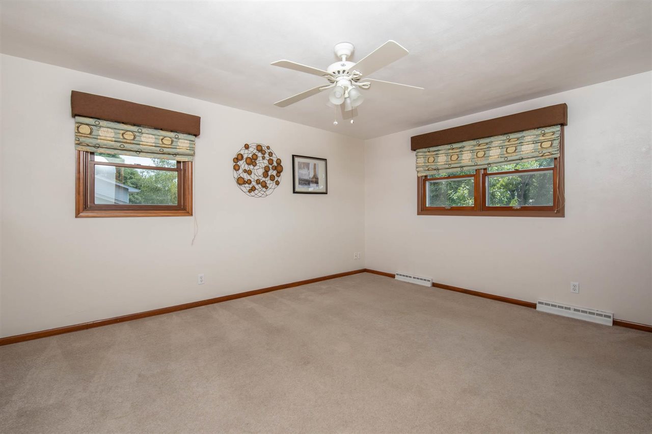 4960 Welsh Road Rockford, IL 61107 - Photo 27 of 39 a view of an empty room with a window