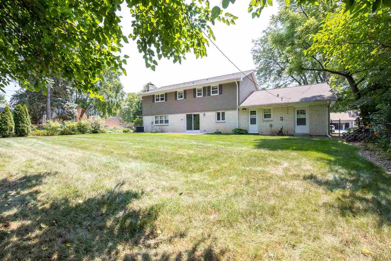 4960 Welsh Road Rockford, IL 61107 - Photo 39 of 39 a view of a house with a yard