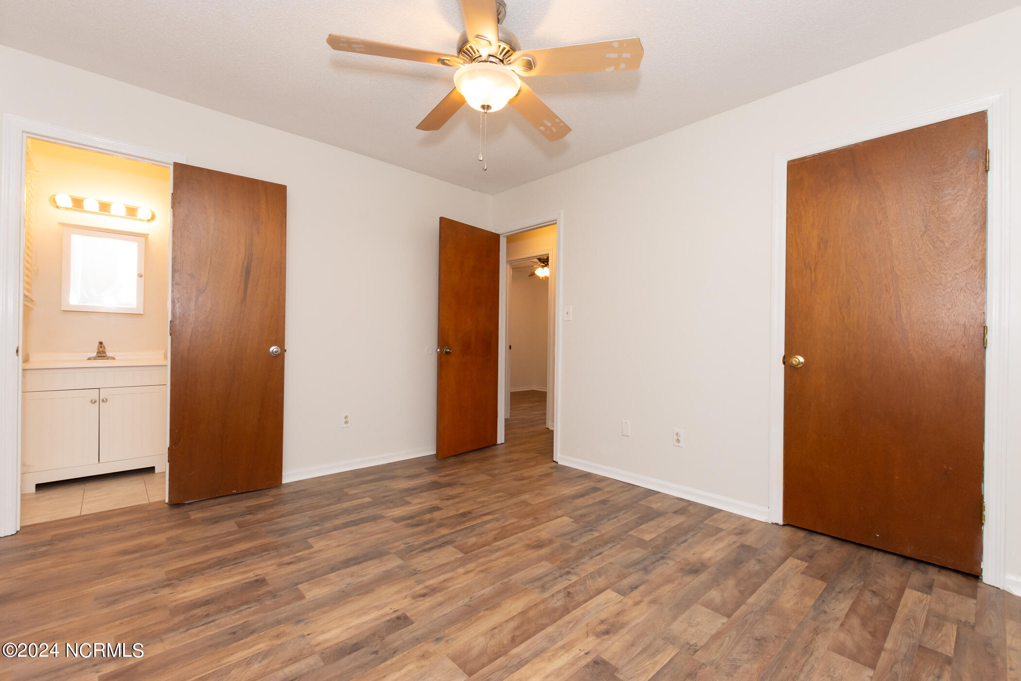 525 Raintree Circle Jacksonville, NC 28540 - Photo 36 of 47 525 Raintree Cir-41