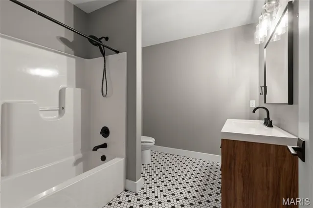 $975,000 | 1209 Whippoorwill Drive, Morton, IL 61550