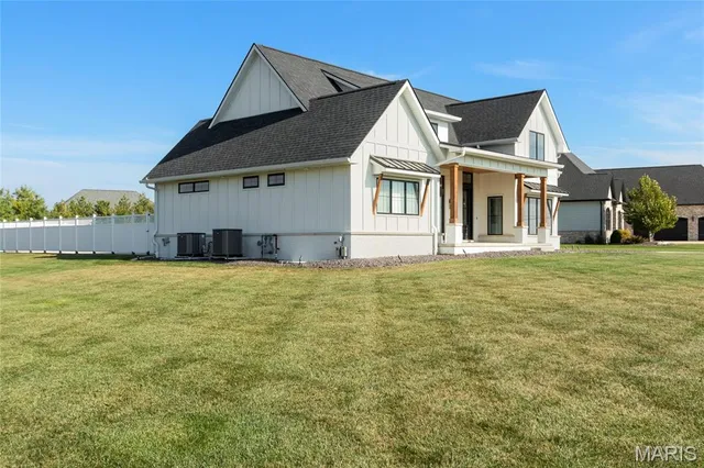 $975,000 | 1209 Whippoorwill Drive, Morton, IL 61550