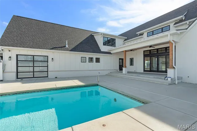 $975,000 | 1209 Whippoorwill Drive, Morton, IL 61550