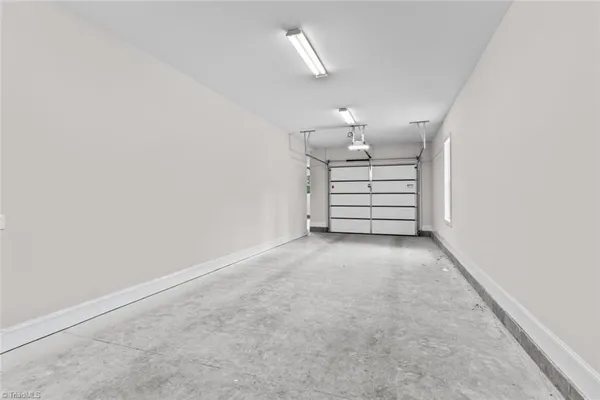 $1,398,900 | 1007 Old Hickory Court, Summerfield, NC 27358