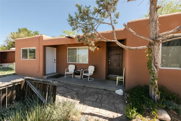 $750,000 | 1707 Callejón Zenaida, Santa Fe, NM 87501