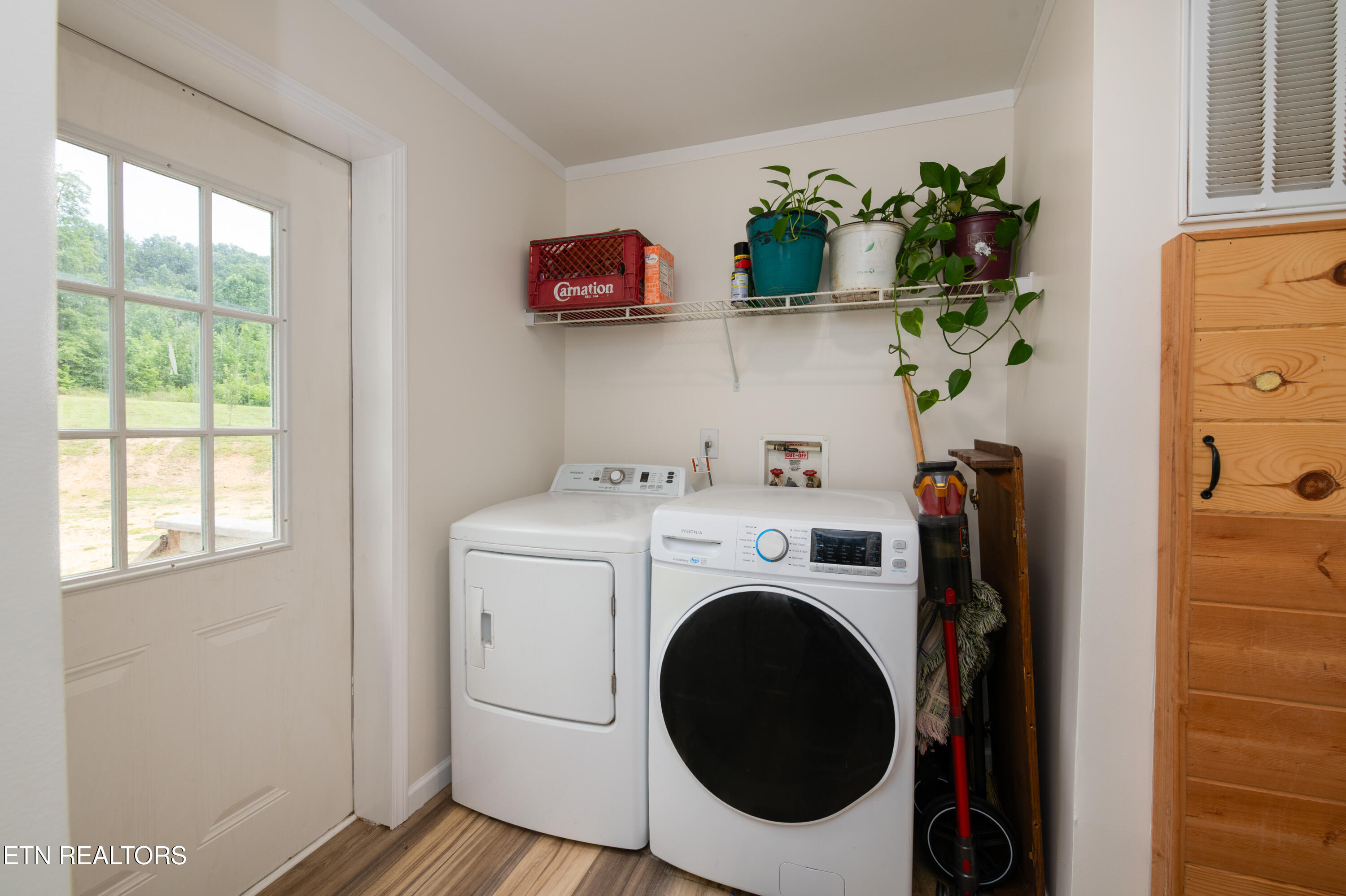 826 Sweetwater Road Philadelphia, TN 37846 - Photo 12 of 28 laundry