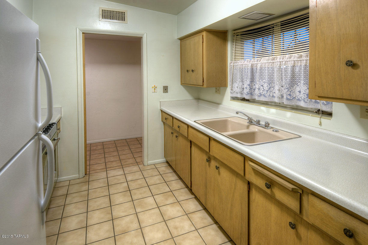 1928 West Anklam Road, Unit 14 Tucson, AZ 85745 - Photo 7 of 20